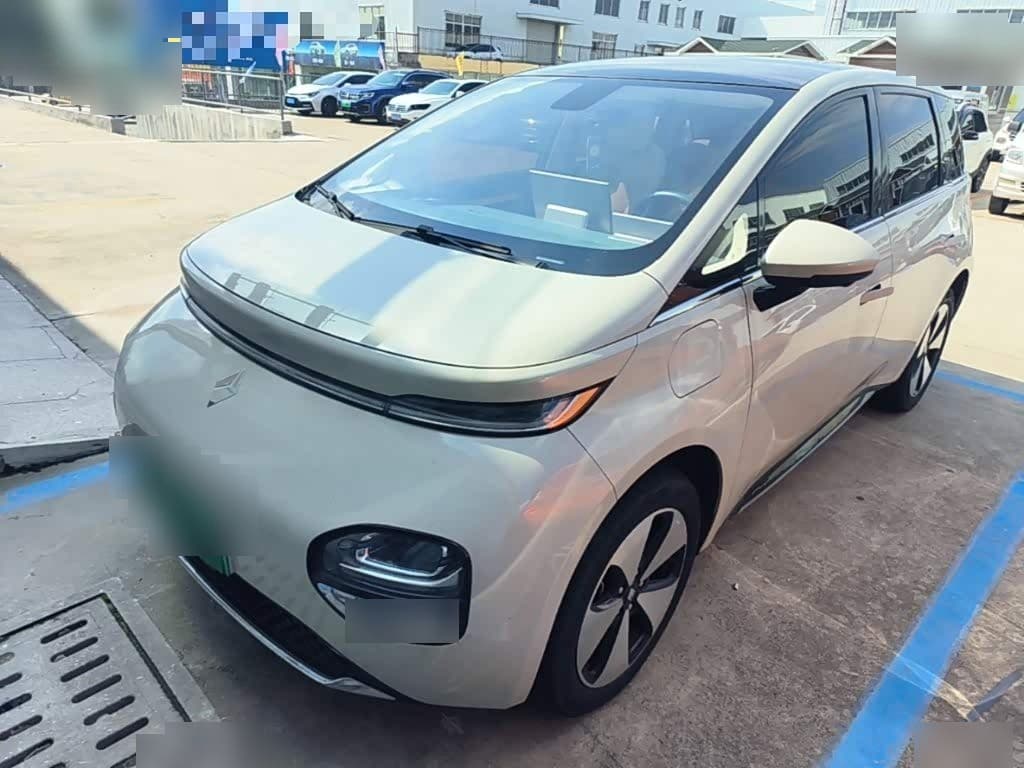 2023 Baojun Cloud front exterior