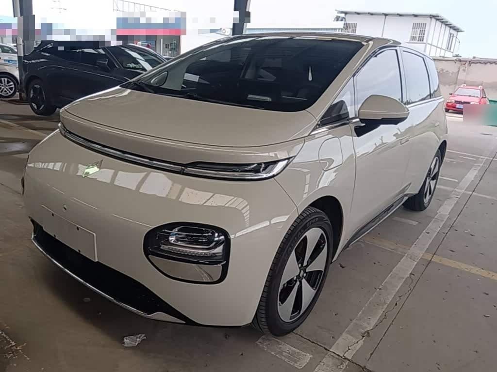 2023 Baojun Cloud front exterior