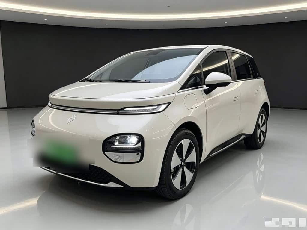 2023 Baojun Cloud front exterior
