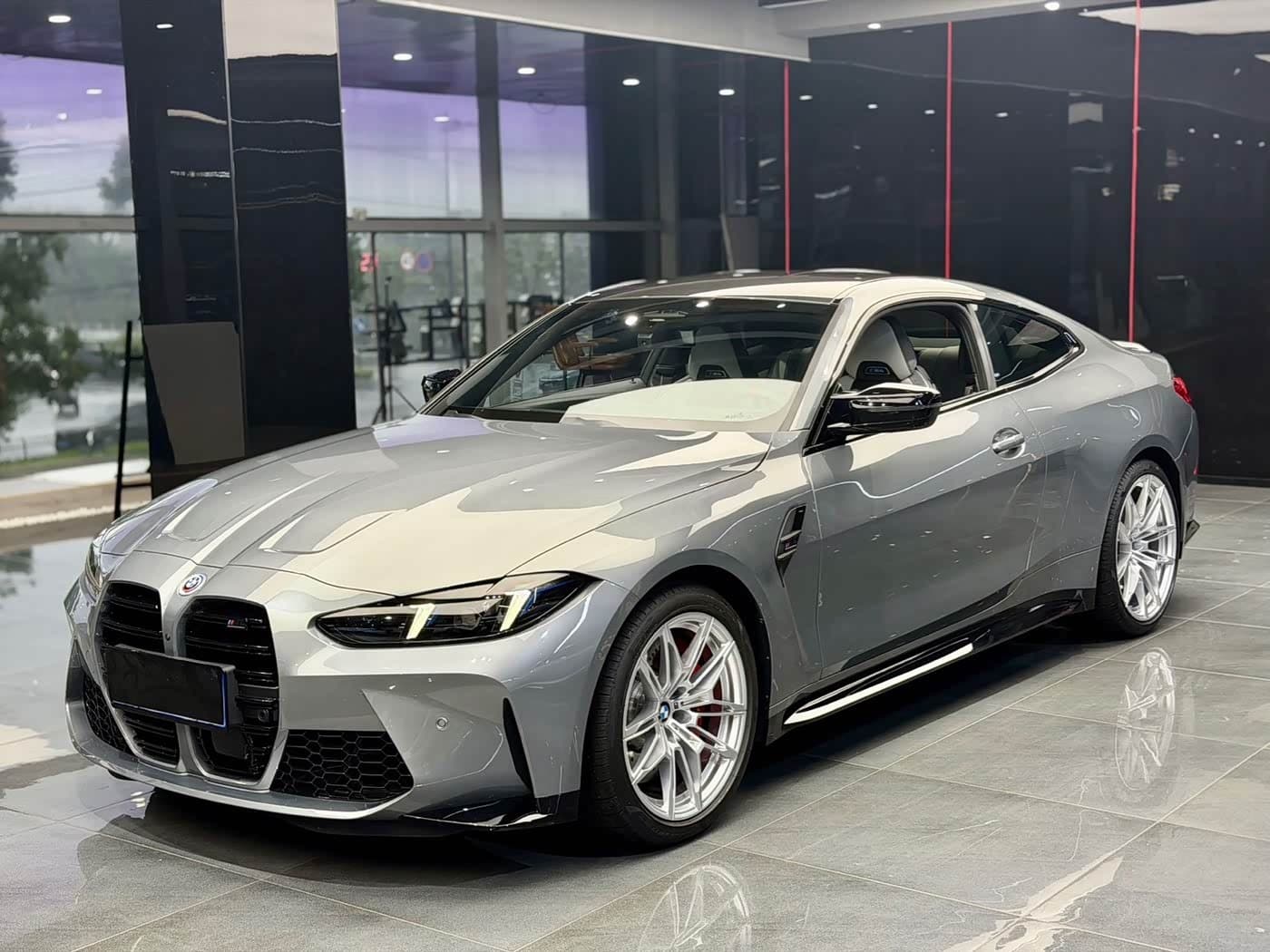 2024 BMW M4 front exterior