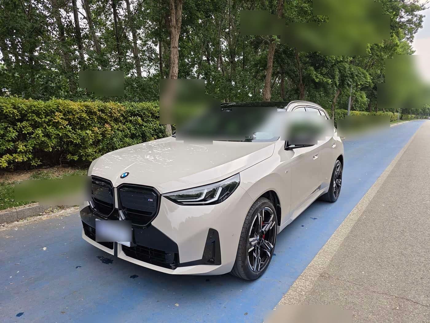 2025 BMW X3 M50