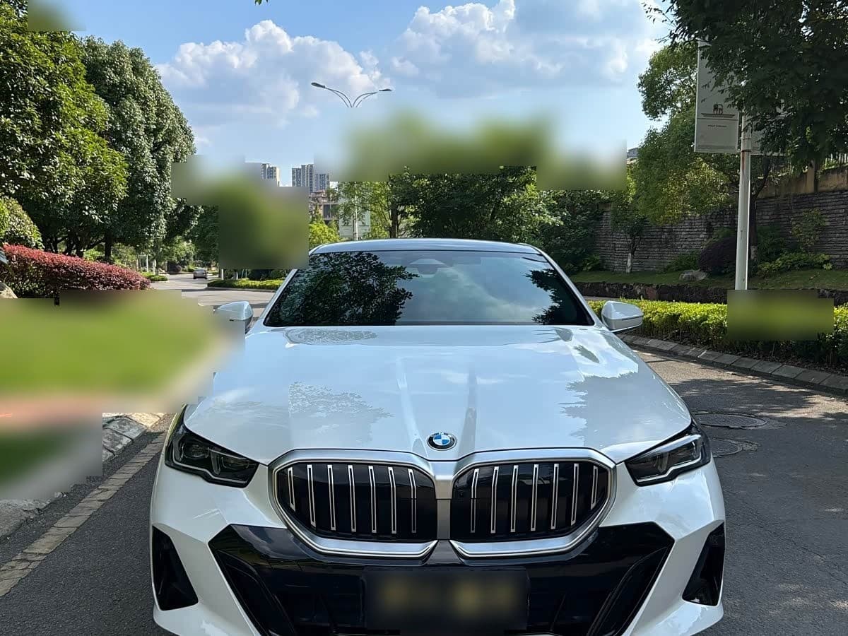 2024 BMW 5 Series front exterior