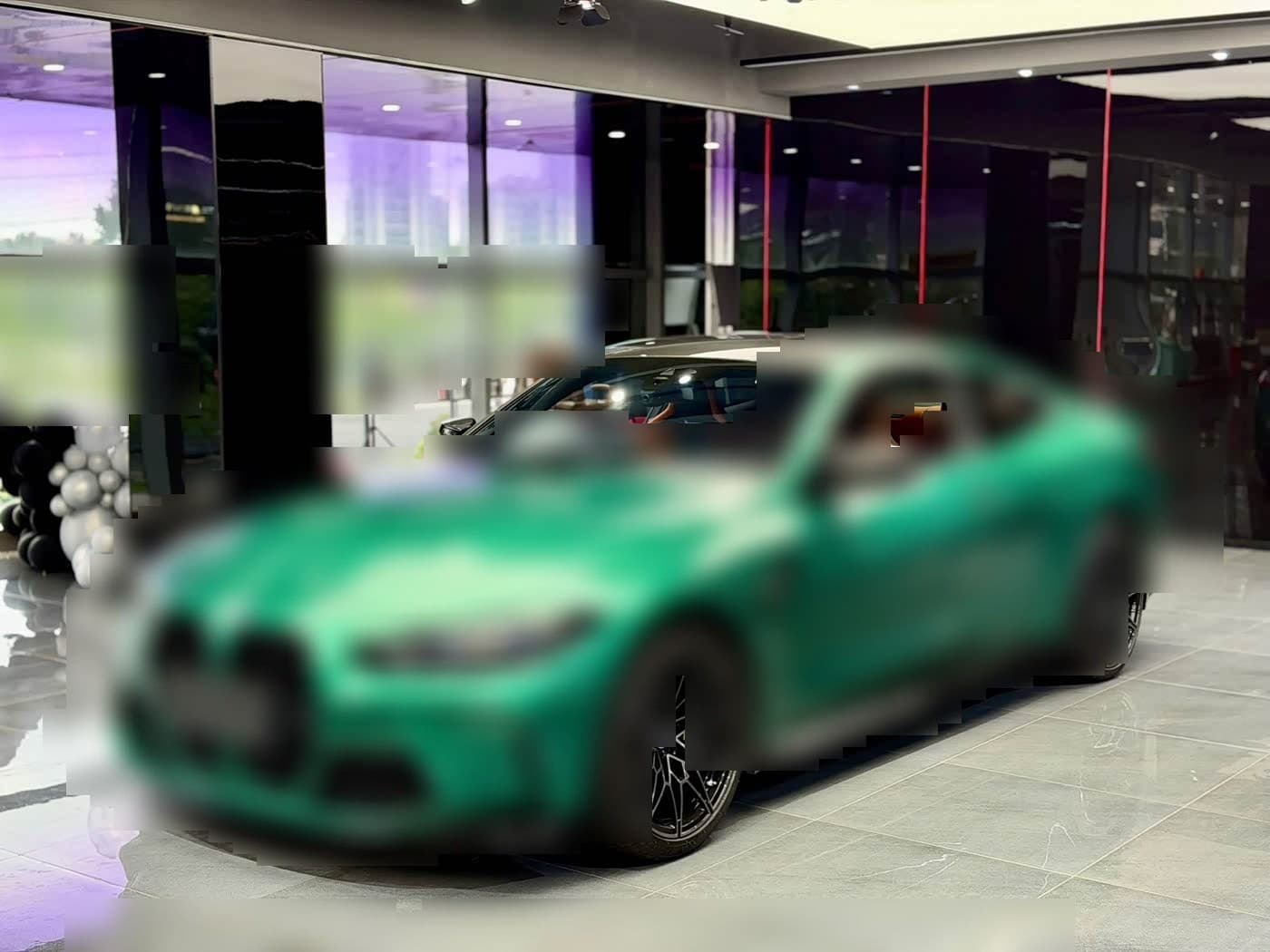 2023 BMW M4 front exterior