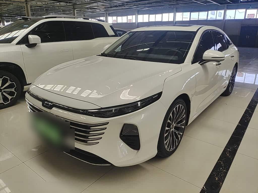 2024 Besturn B70 front exterior