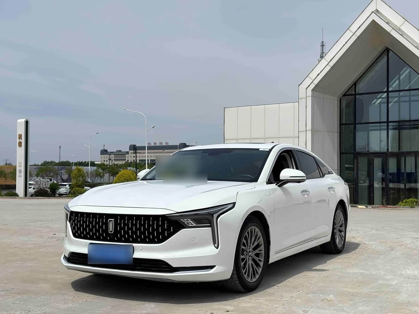 2023 Besturn B70 front exterior