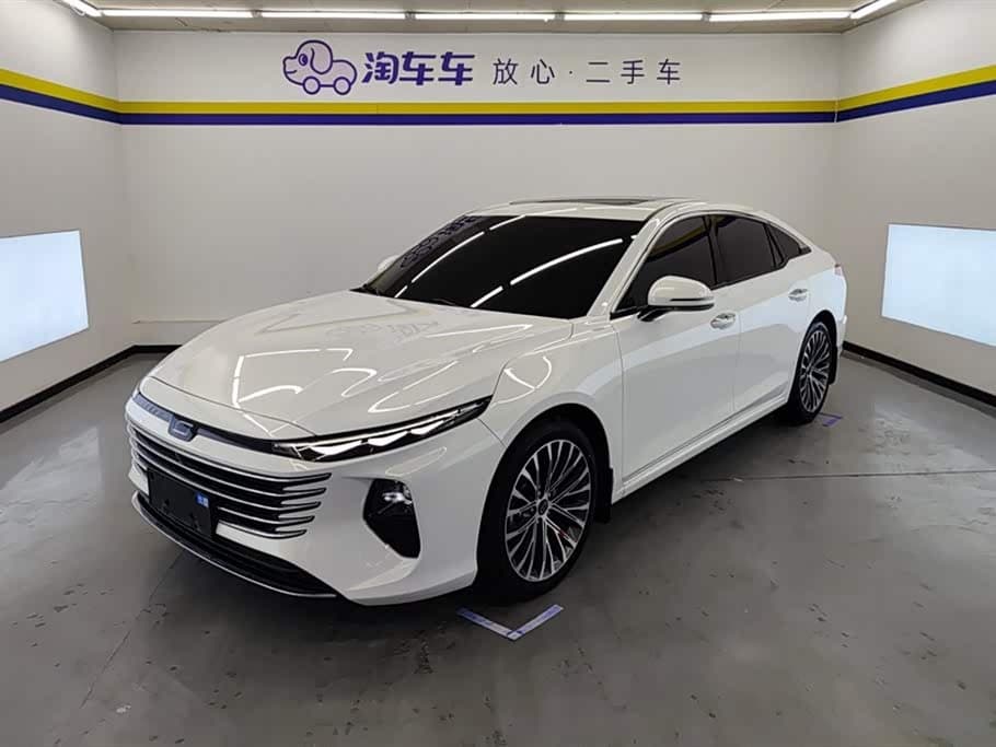 2024 Besturn B70 front exterior