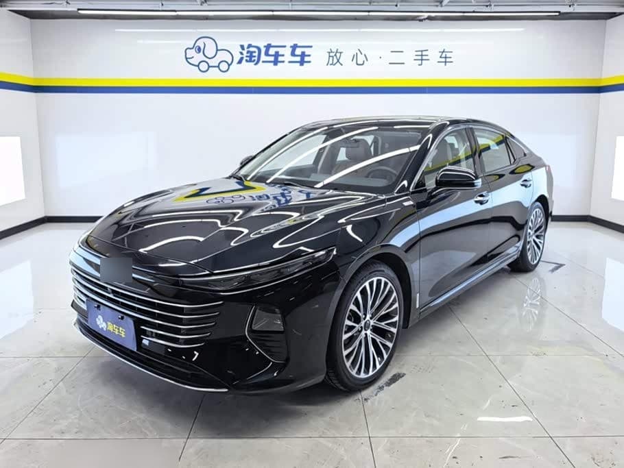 2024 Besturn B70 front exterior