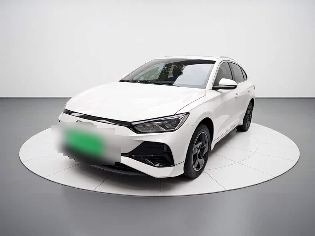 2023 BYD e2 front exterior