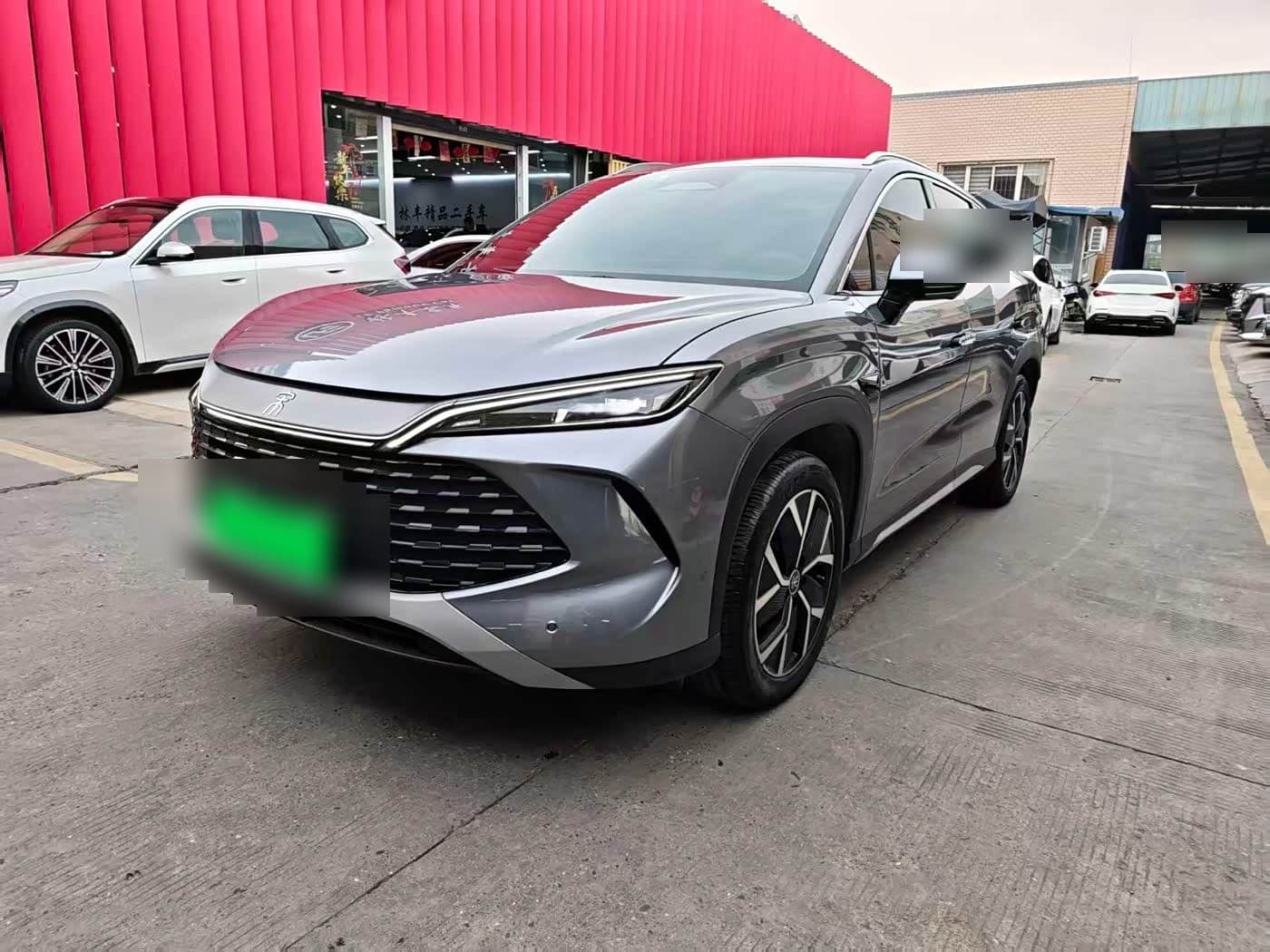 2025 BYD Song L DM-i front exterior