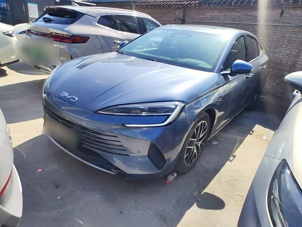 2025 BYD Seal 07 DM-i front exterior