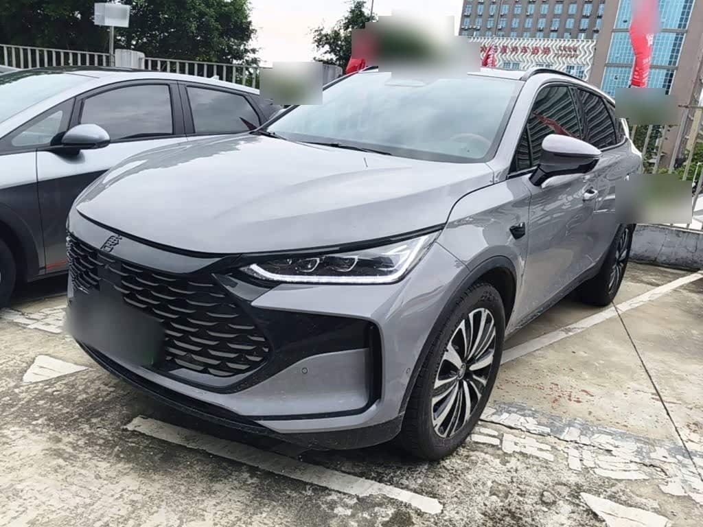 2025 BYD Tang New Energy front exterior