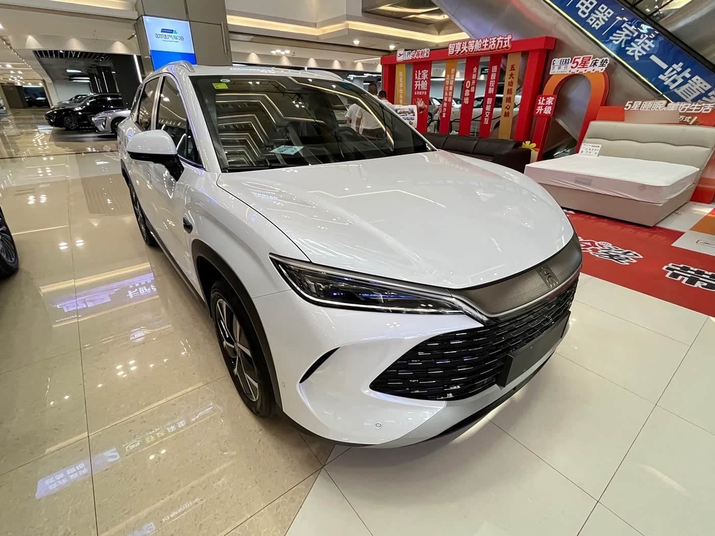 2025 BYD Song L DM-i front exterior