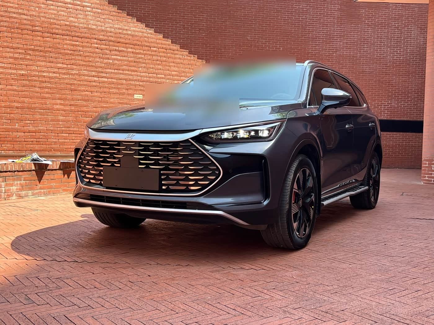 2024 BYD Tang New Energy front exterior