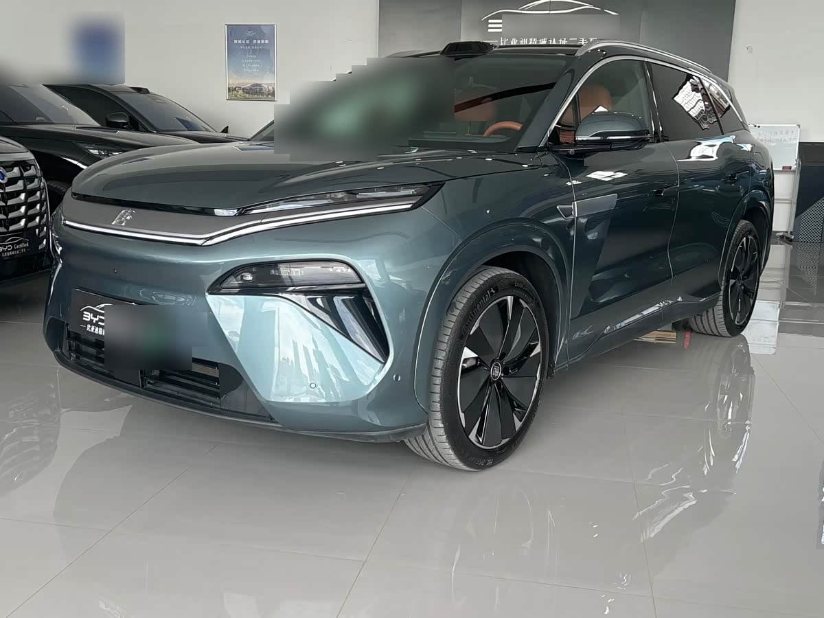 2025 BYD Tang L front exterior