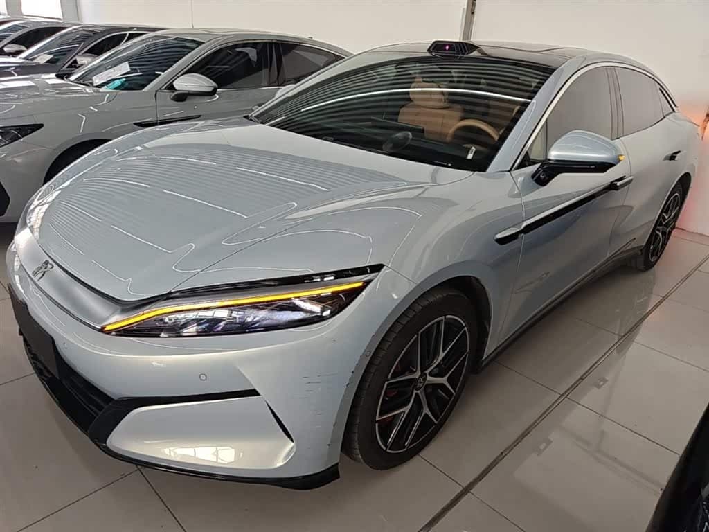 2025 BYD Han L front exterior