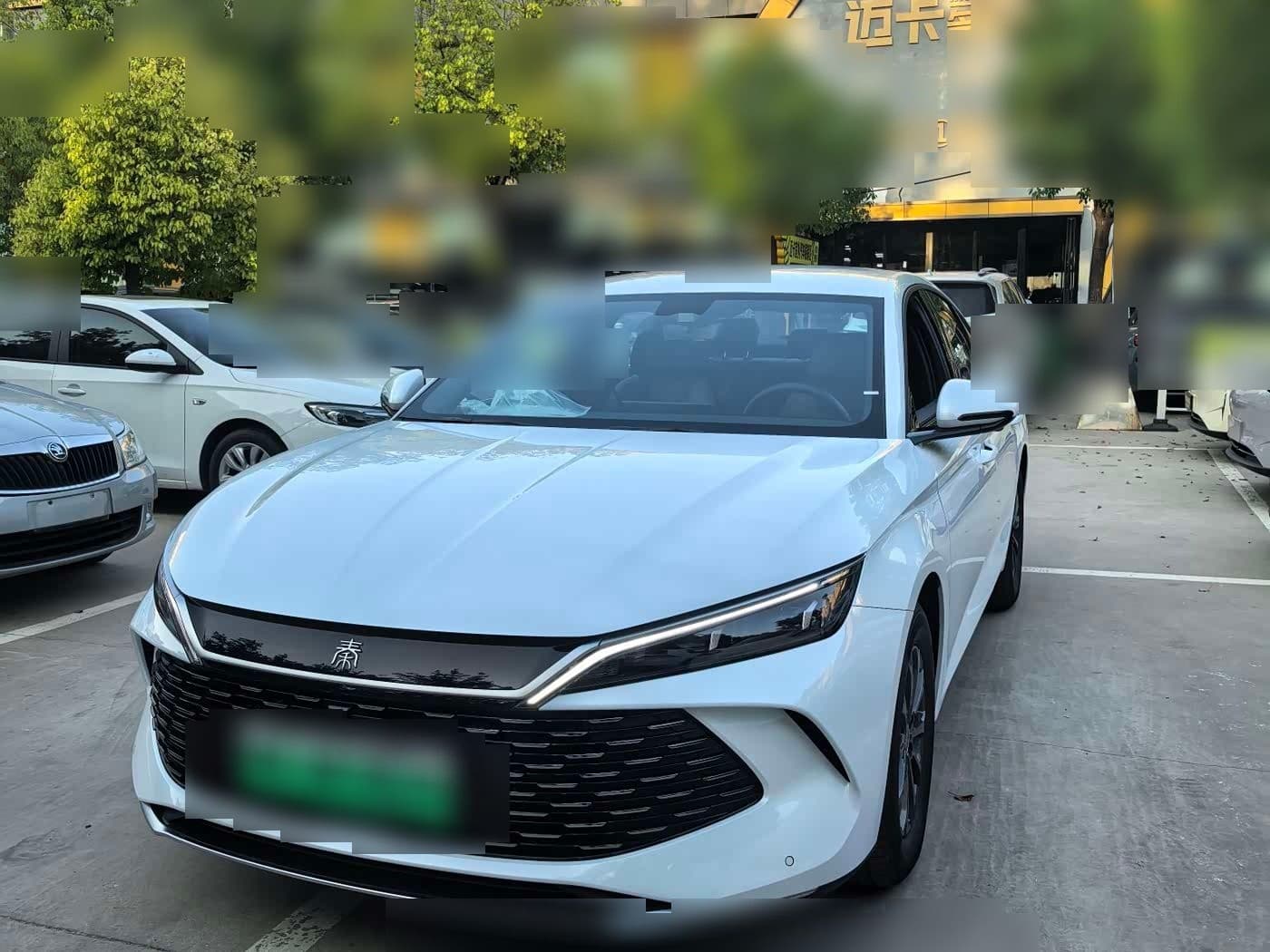 2025 BYD Qin L front exterior