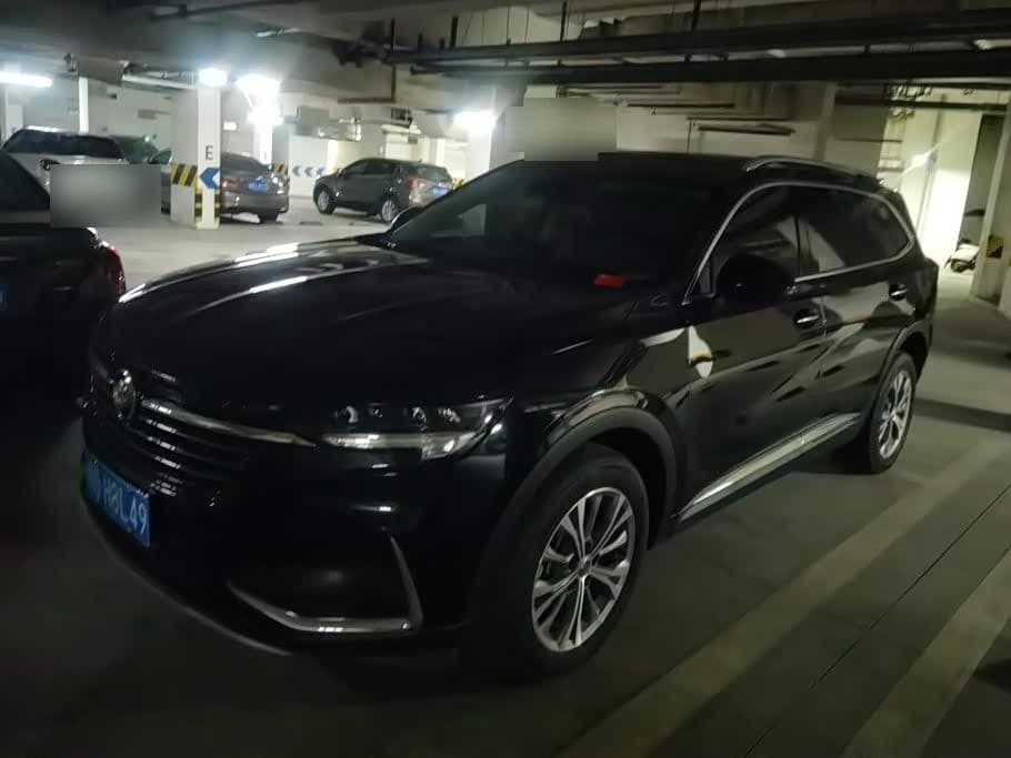 2023 Buick Envision Plus front exterior