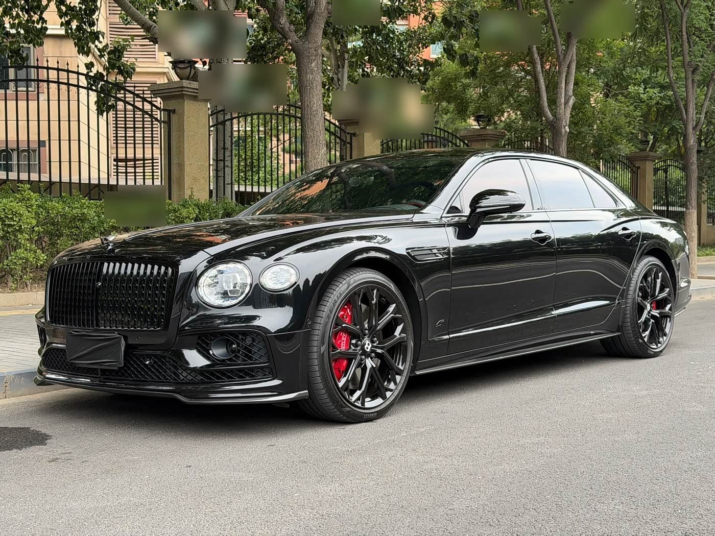 2023 Bentley Flying Spur