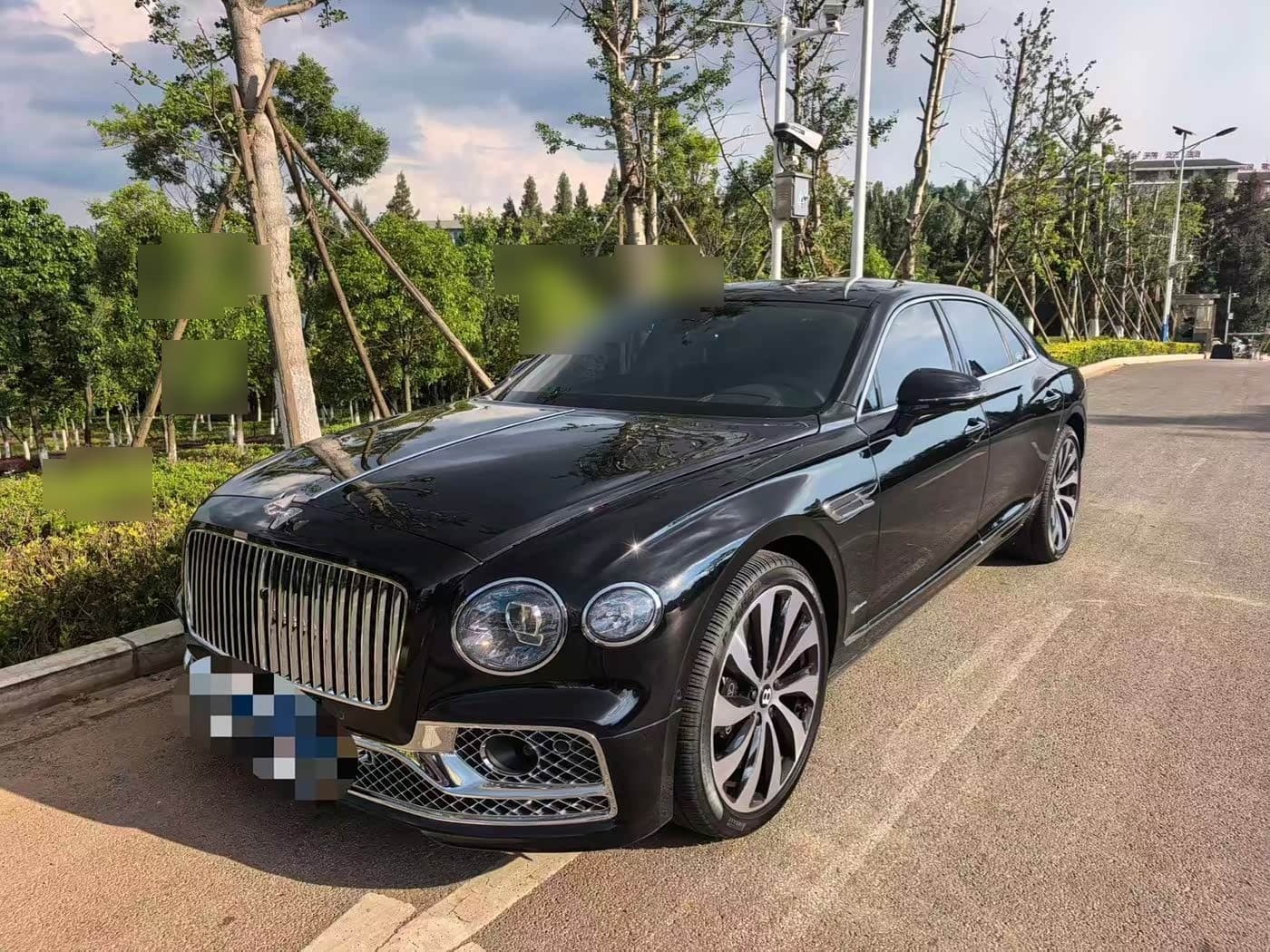 2023 Bentley Flying Spur