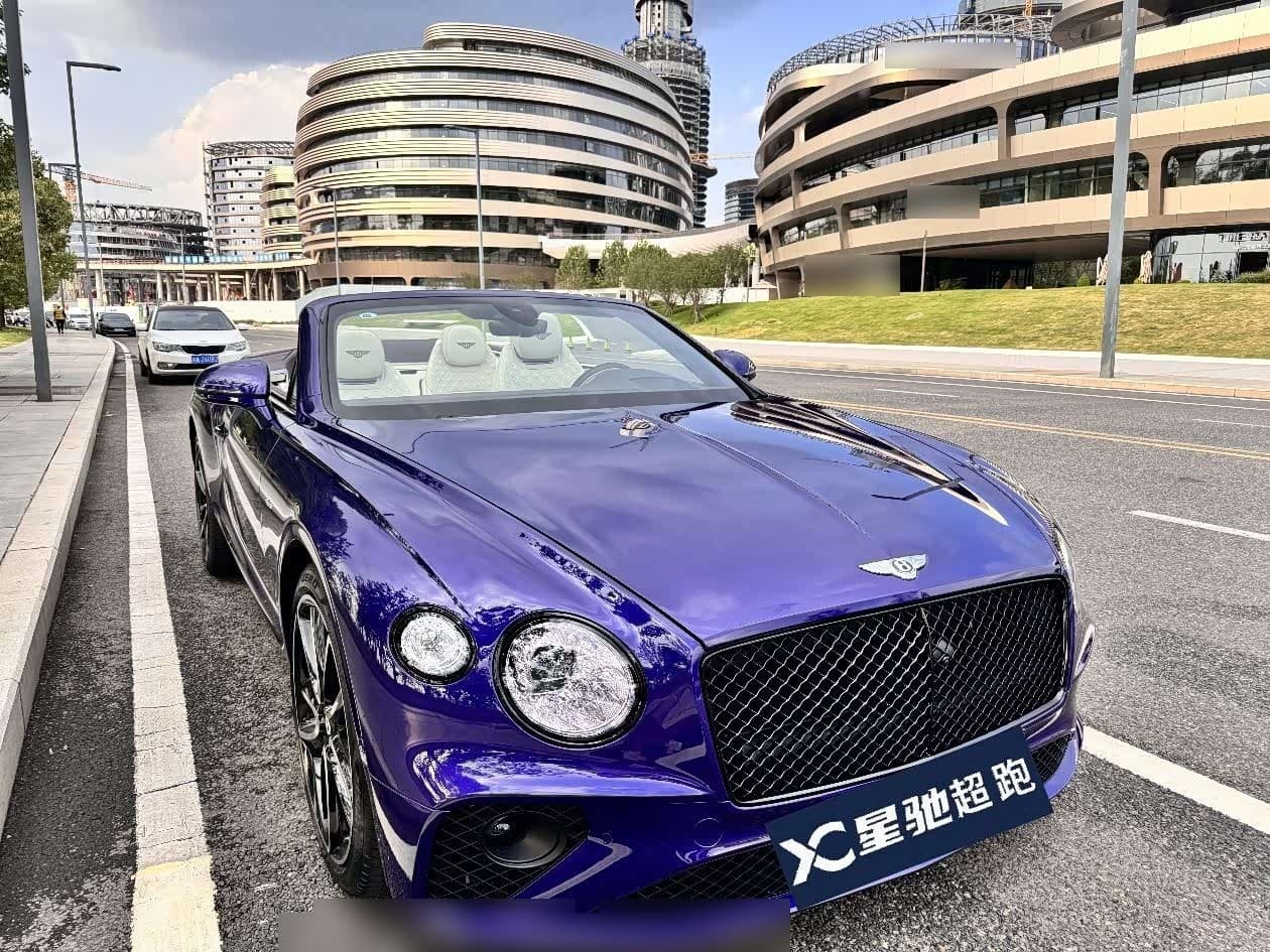 2023 Bentley Continental front exterior