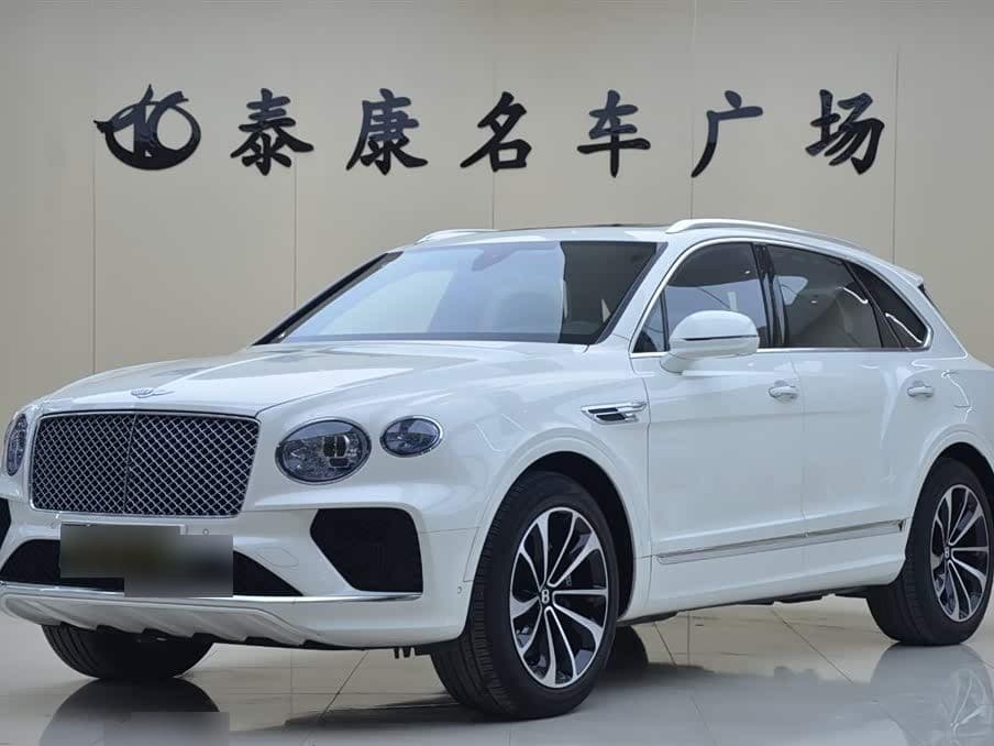2023 Bentley Bentayga Hybrid front exterior