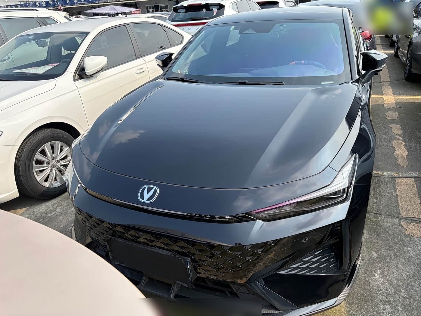 2025 Changan UNI-V front exterior