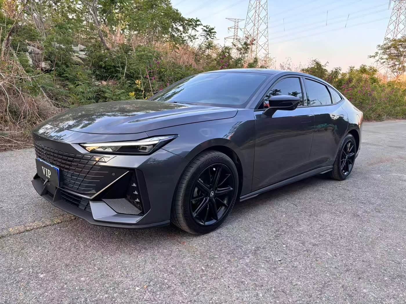 2023 Changan UNI-V front exterior