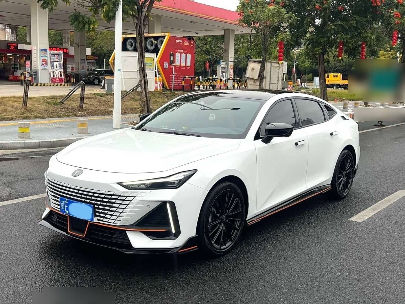 2023 Changan UNI-V front exterior