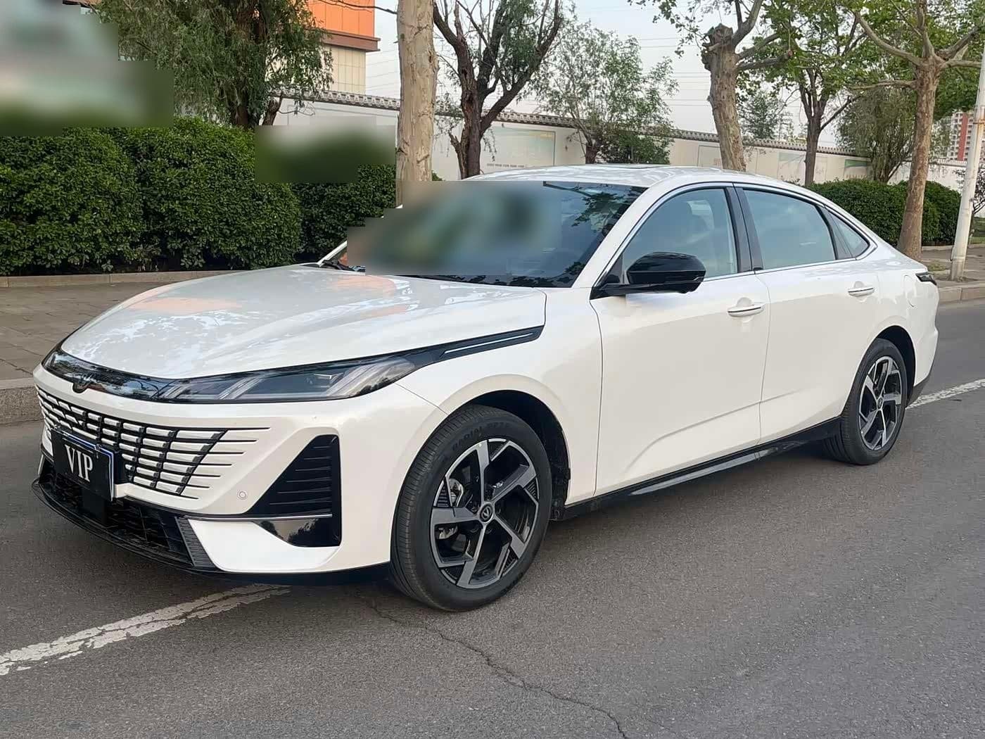 2025 Changan Eado front exterior