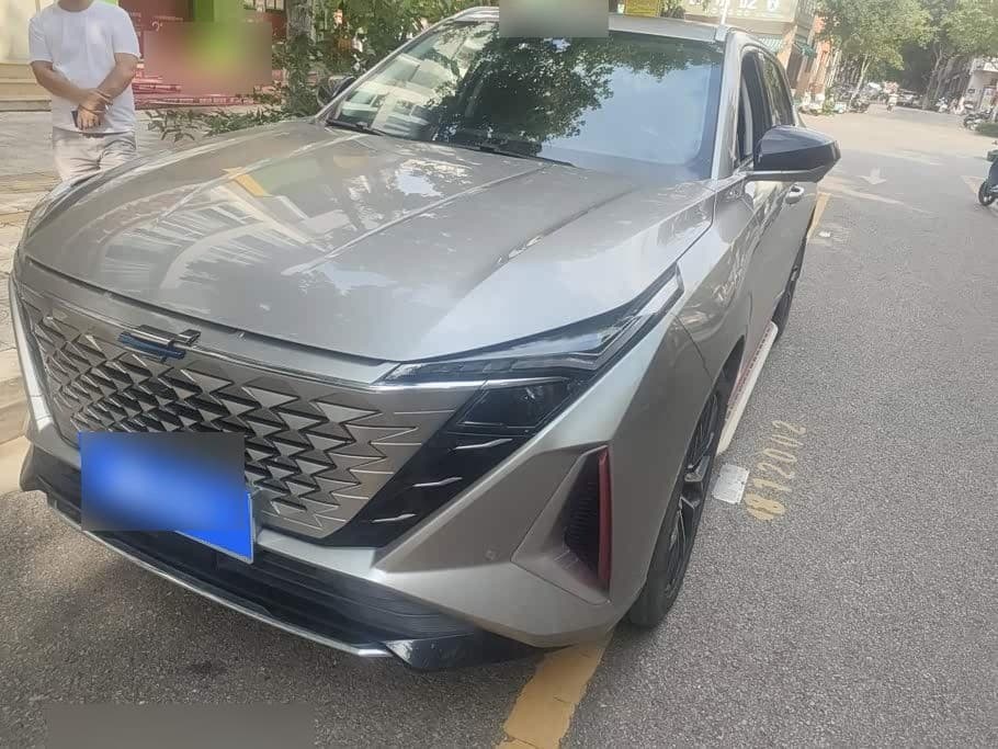 2023 Changan Oshan Z6 front exterior