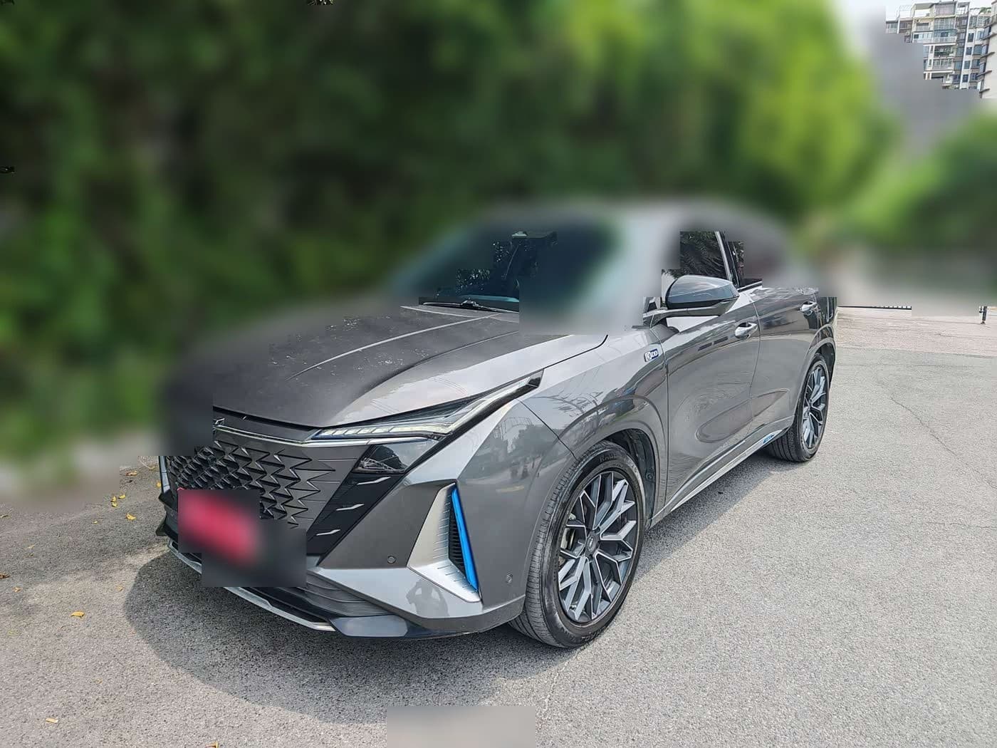2023 Changan Oshan Z6 EV front exterior
