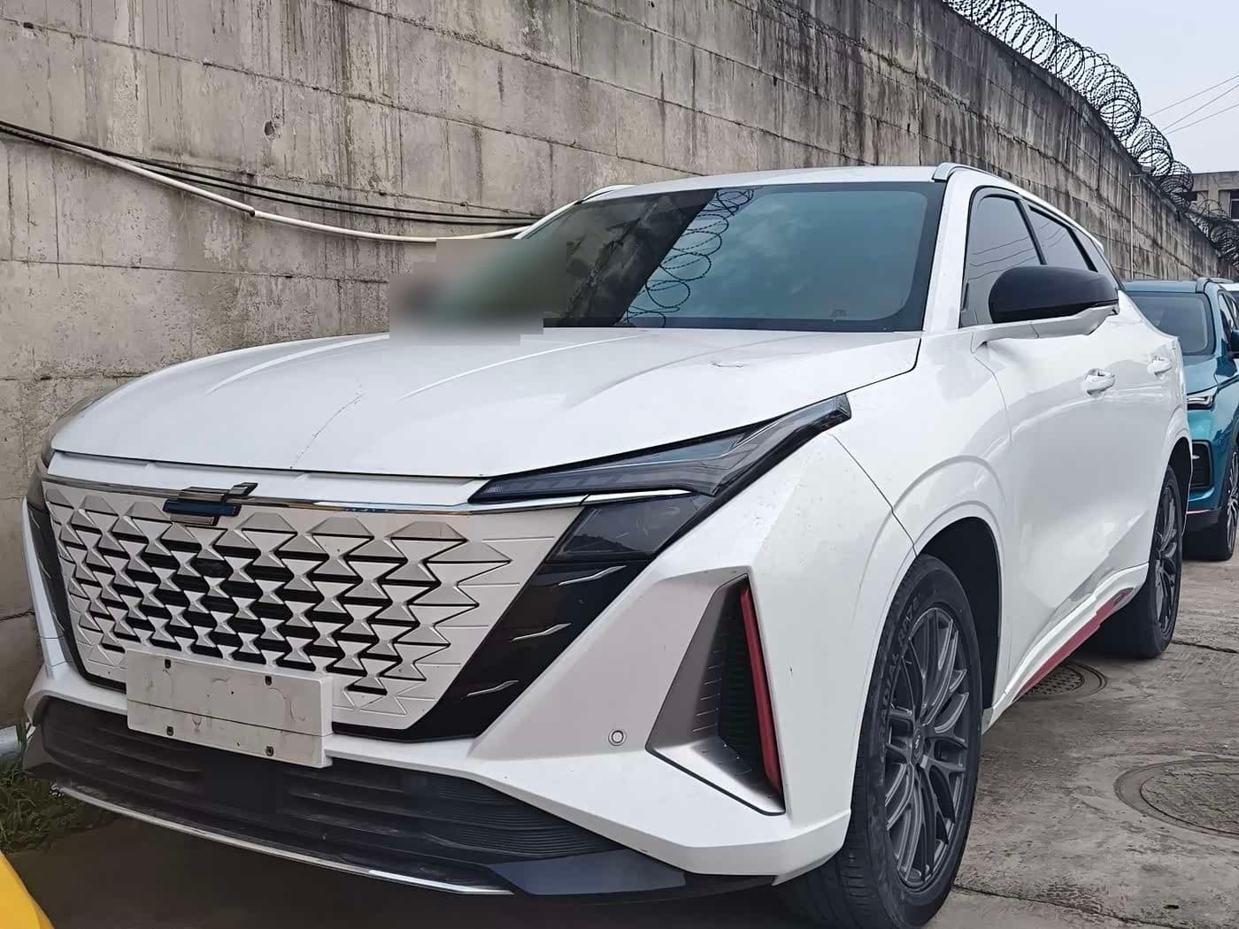 2023 Changan Oshan Z6 front exterior