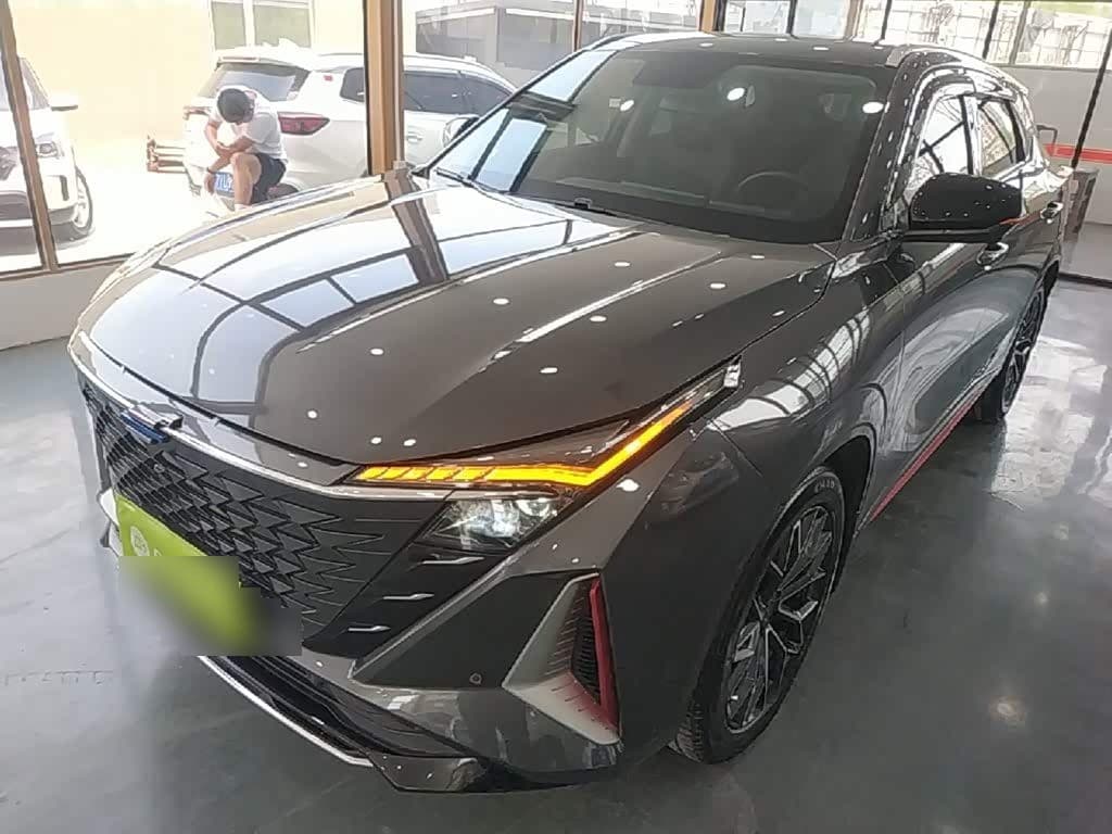 2023 Changan Oshan Z6 front exterior