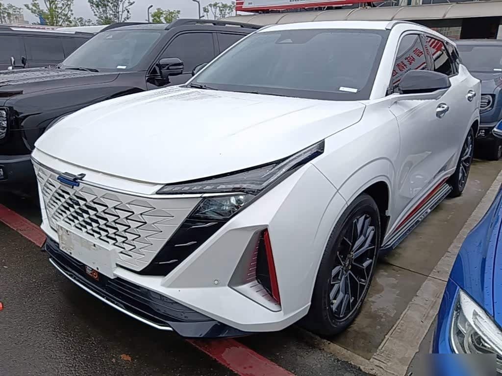 2023 Changan Oshan Z6 front exterior