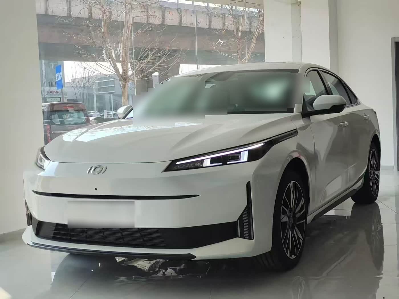 2024 Changan Qiyuan A05 front exterior