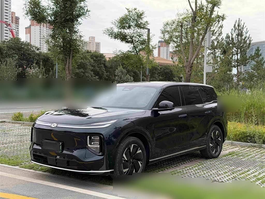 2025 Changan Qiyuan Q07 front exterior