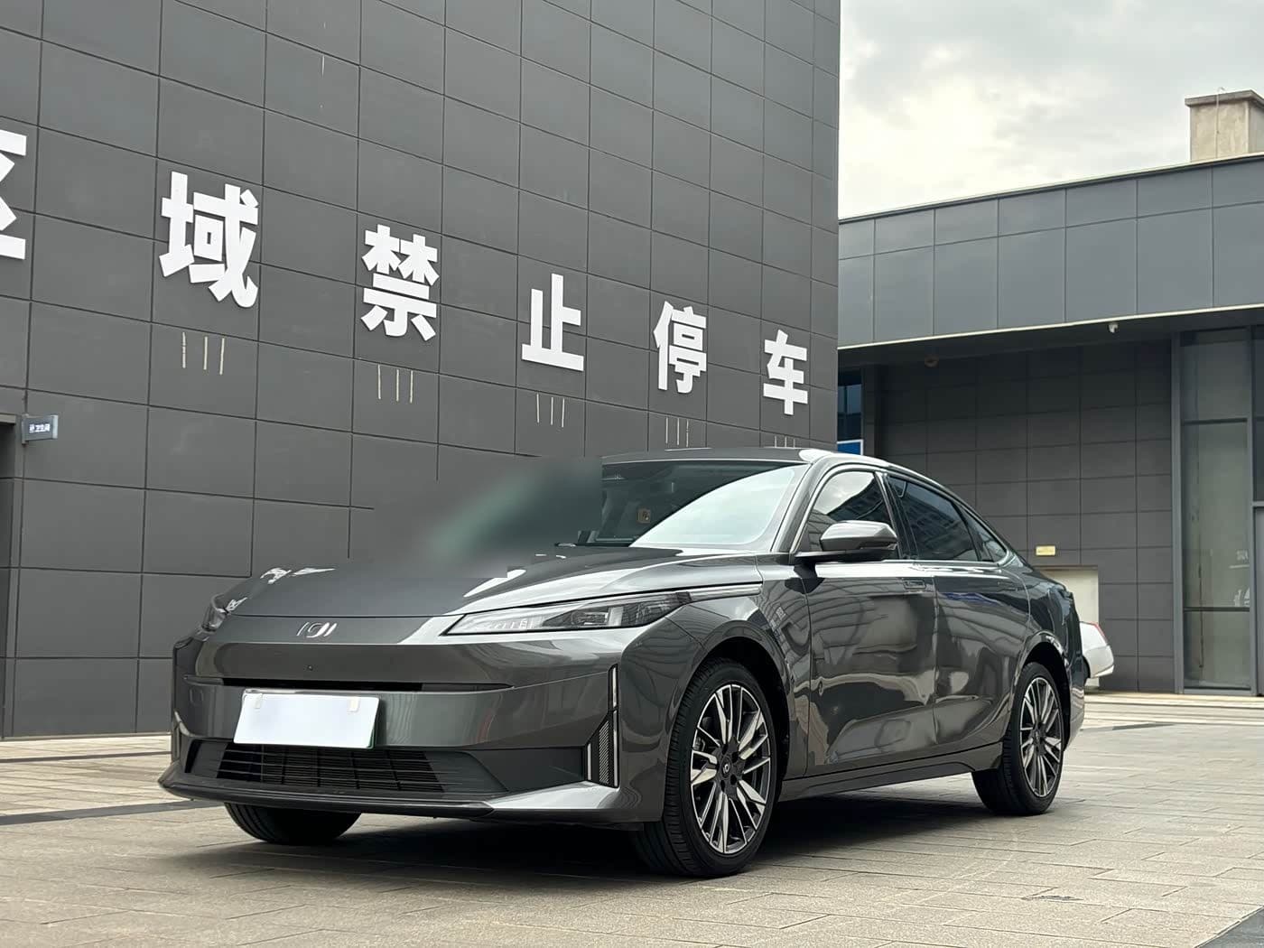 2024 Changan Qiyuan A05 front exterior
