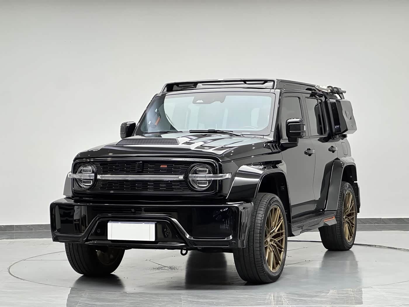 2023 Crossboundary Auto Co-created Tank 300 front exterior