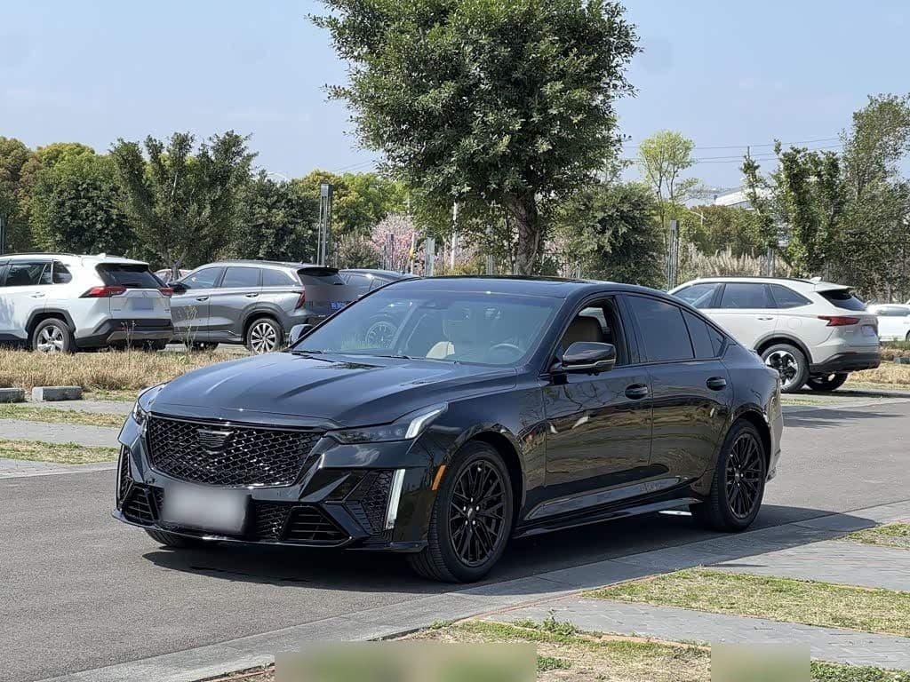 2023 Cadillac CT5 front exterior