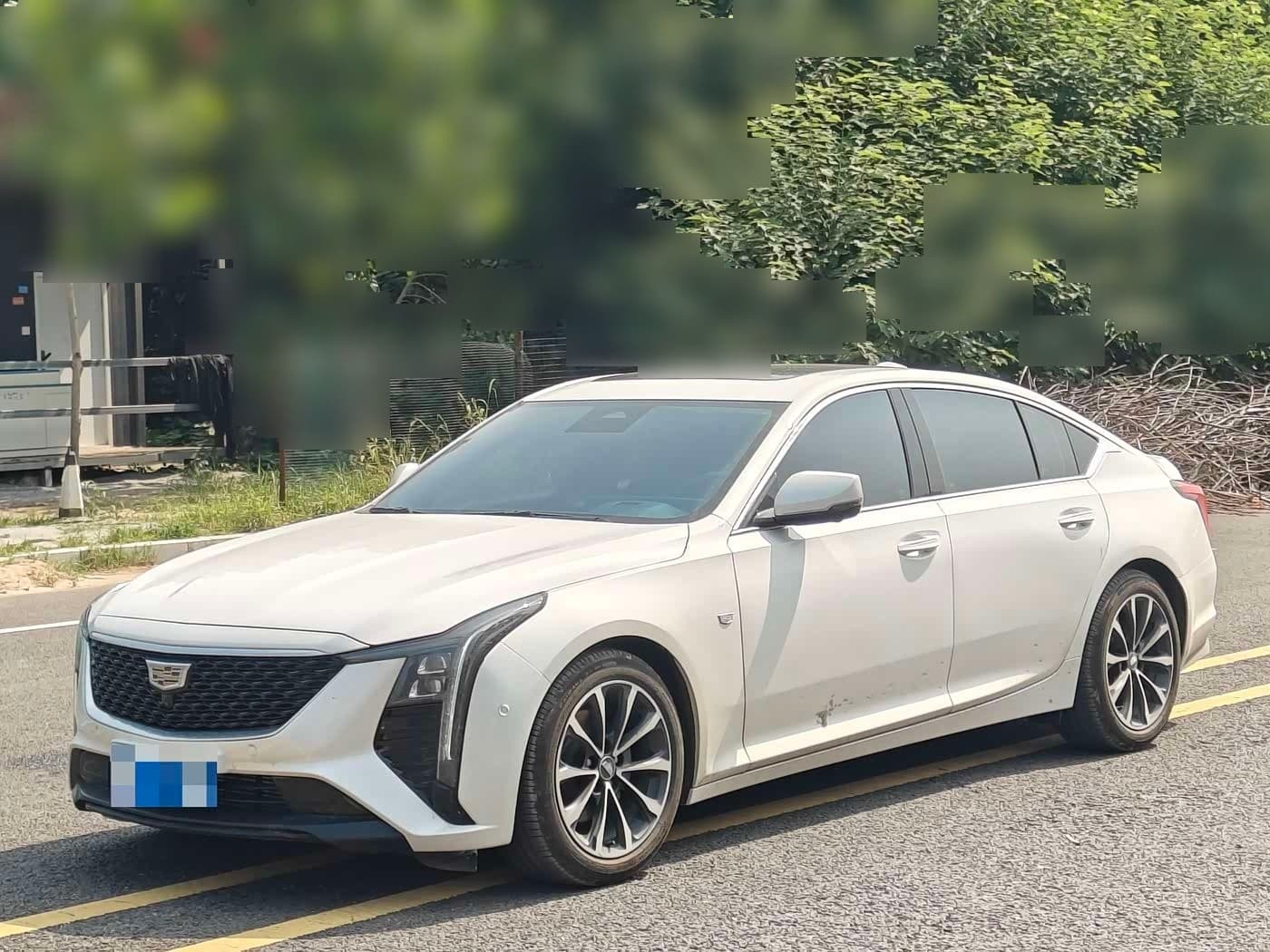 2025 Cadillac CT5 front exterior