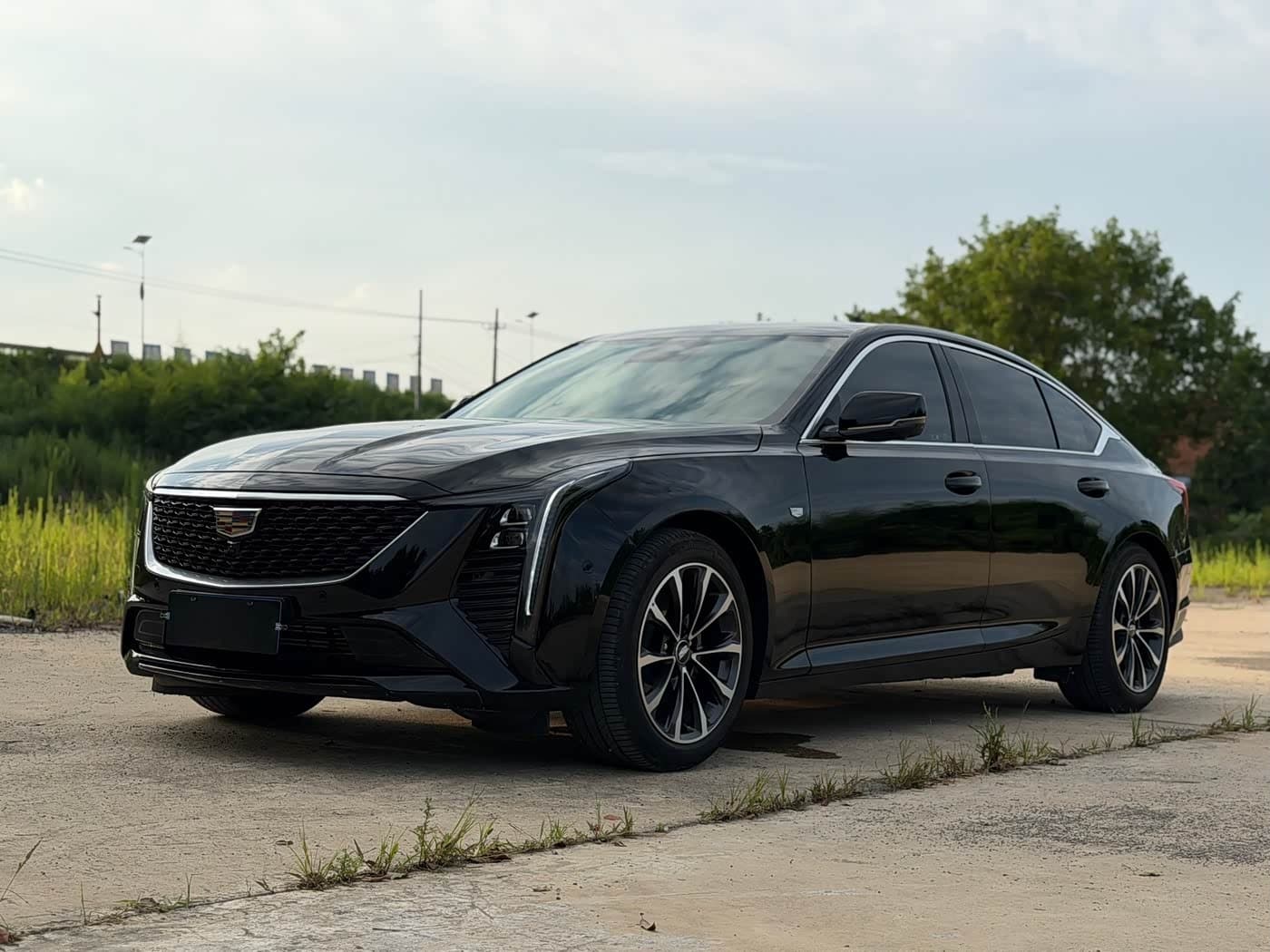2025 Cadillac CT5 front exterior