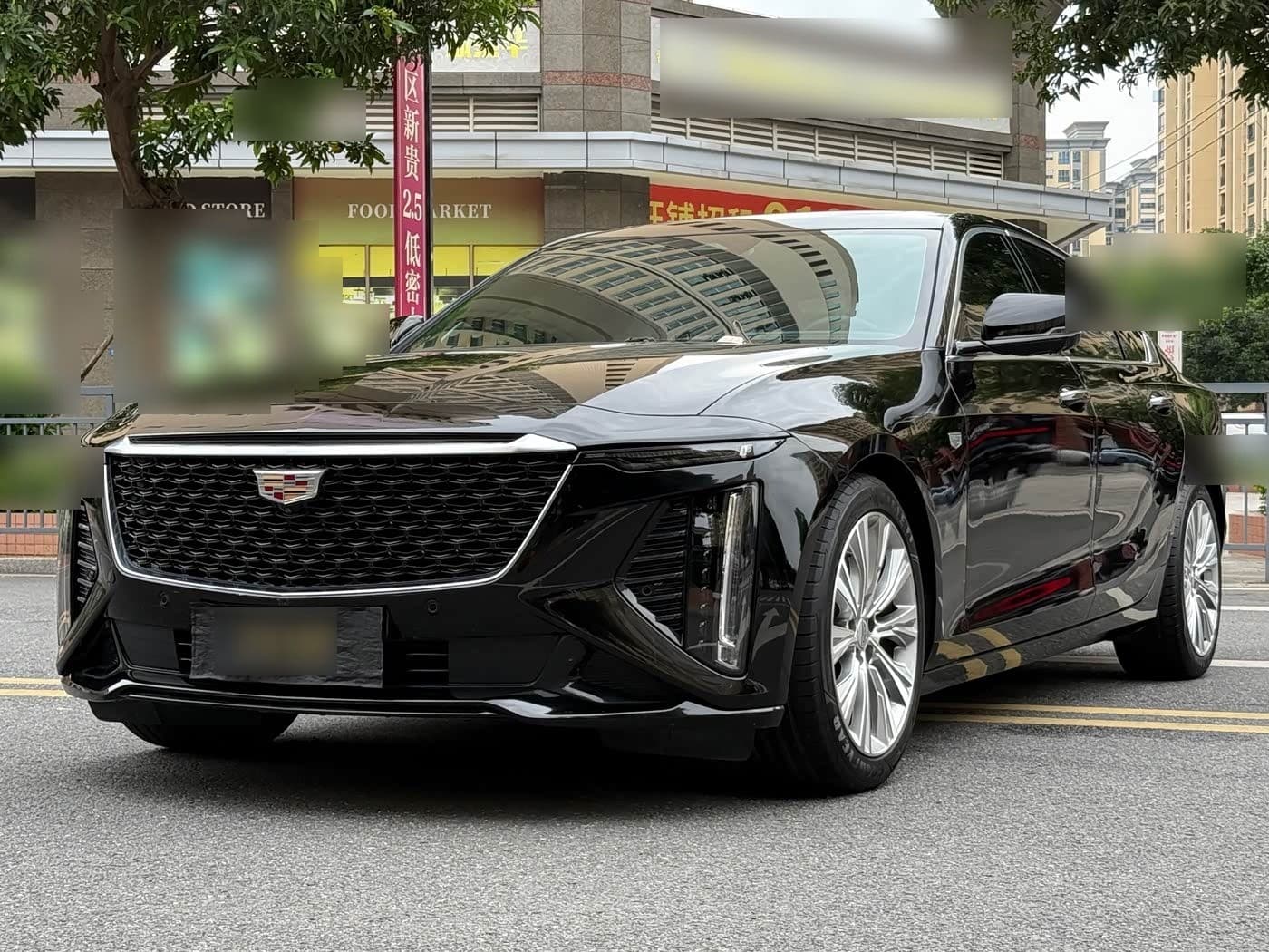 2023 Cadillac CT6 front exterior