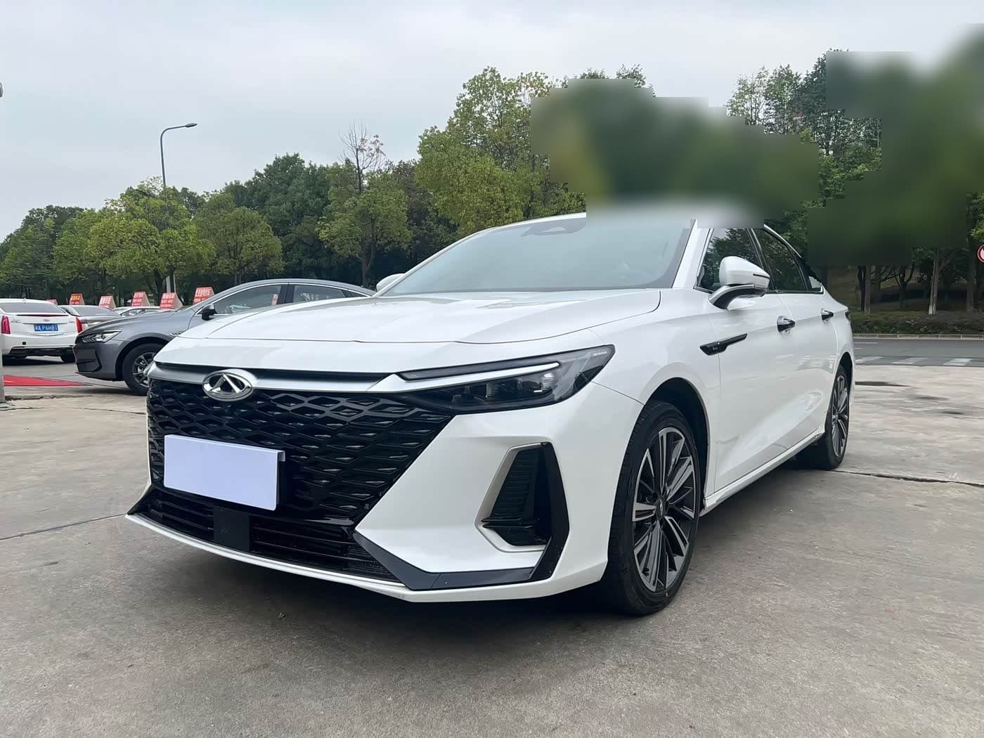 0 Chery Arrizo 8 front exterior