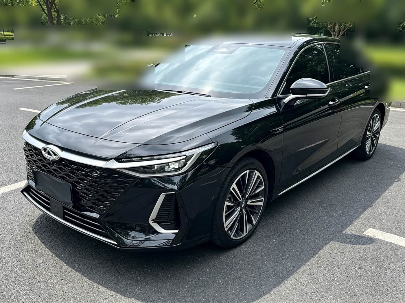 2025 Chery Arrizo 8 front exterior