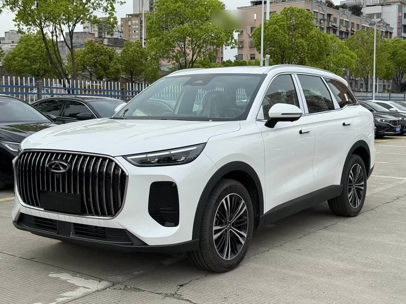 2025 Chery Tiggo 9 front exterior