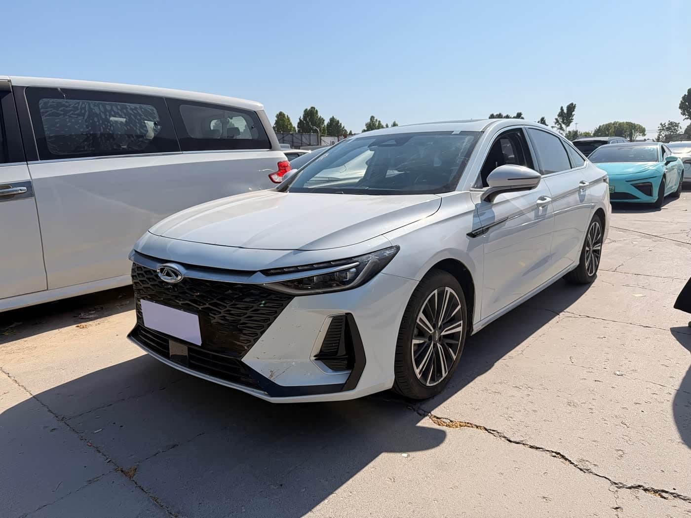 0 Chery Arrizo 8 front exterior
