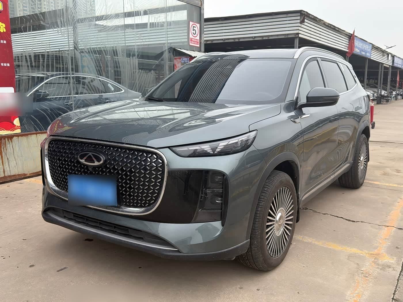 2024 Chery Tiggo 8 PLUS front exterior