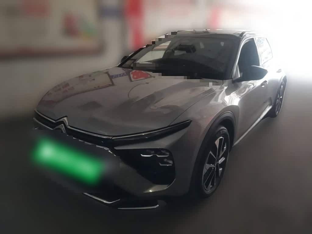 2023 Citroën Versailles C5 X front exterior