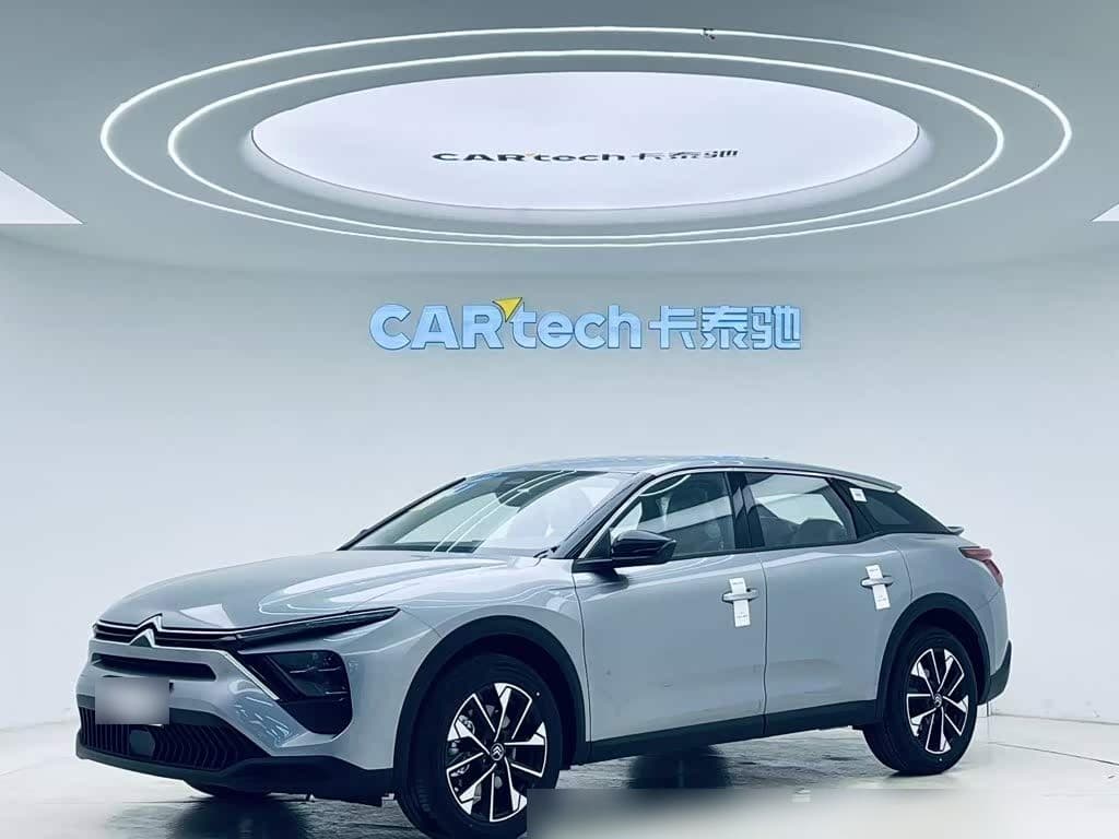 2025 Citroën Versailles C5 X