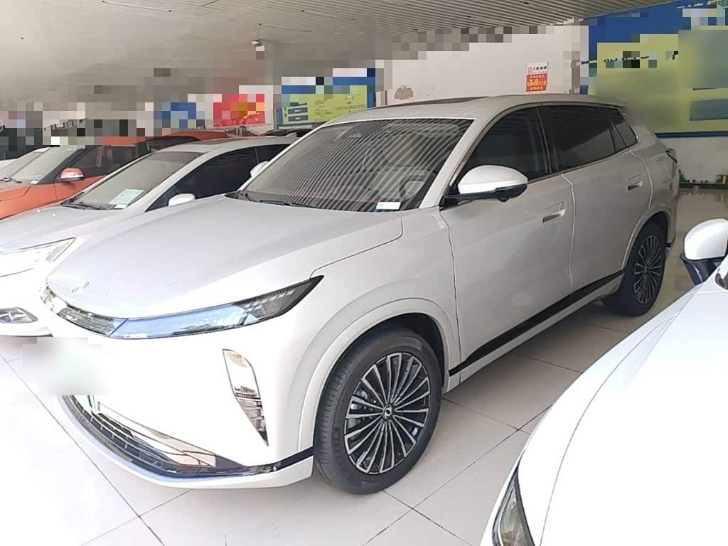 2025 Dongfeng Aeolus L8 front exterior